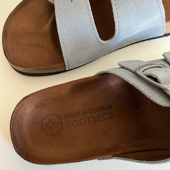 Comfortable Women's Helga Leather Footbed Sandal - Picture 5 of 5